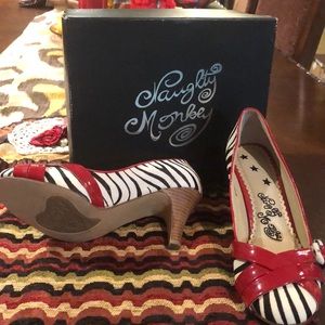 Naughty Monkey zebra heels Size 7